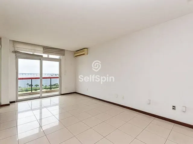Cobertura / Penthouse 3 quartos e 3 banheiros, para alugar, no bairro Centro em Niterói