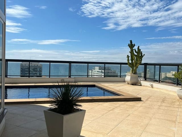 Cobertura / Penthouse 5 quartos e 5 banheiros, à venda, no bairro Riviera Fluminense em Macaé