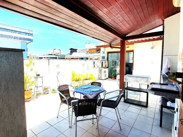 Cobertura / Penthouse 2 quartos e 4 banheiros, para alugar, no bairro Icaraí em Niterói