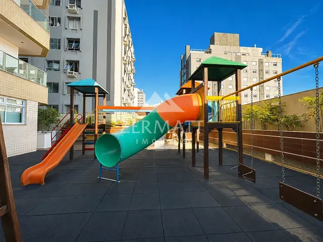 Cobertura / Penthouse com 810m² 4 quartos e 6 banheiros, à venda, no bairro Ponta Aguda em Blumenau