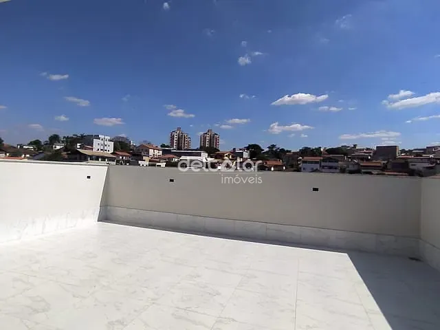 Cobertura / Penthouse com 88m² 2 quartos e 1 banheiro, à venda, no bairro Santa Mônica em Belo Horizonte
