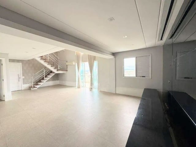 Cobertura / Penthouse 3 quartos e 4 banheiros, à venda ou para alugar, no bairro Vila Ema em São José dos Campos