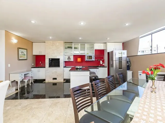 Apartamento 4 quartos e 1 banheiro, à venda, no bairro Batel em Curitiba