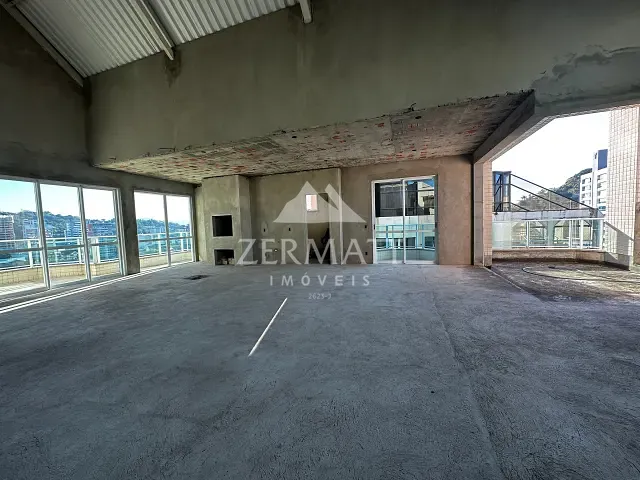 Cobertura / Penthouse com 810m² 4 quartos e 6 banheiros, à venda, no bairro Ponta Aguda em Blumenau