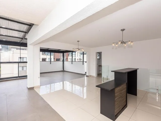 Cobertura / Penthouse 3 quartos e 3 banheiros, à venda, no bairro Jardim Botânico em Curitiba