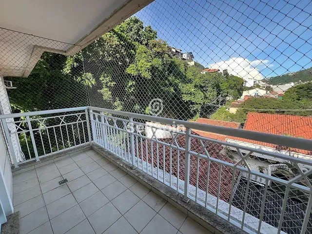Cobertura / Penthouse 2 quartos e 2 banheiros, para alugar, no bairro São Francisco em Niterói