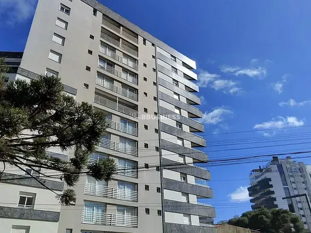 Cobertura / Penthouse 3 quartos e 2 banheiros, à venda, no bairro Medianeira em Caxias do Sul