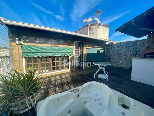 Cobertura / Penthouse 3 quartos e 4 banheiros, para alugar, no bairro Icaraí em Niterói