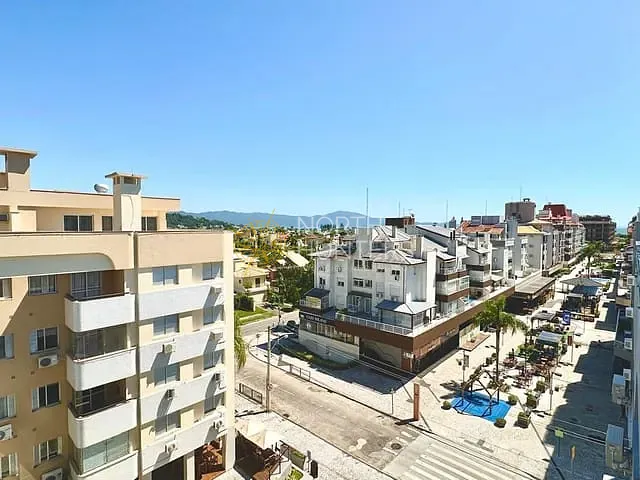 Cobertura / Penthouse com 165m² 3 quartos e 3 banheiros, à venda ou para alugar, no bairro Jurerê Internacional em Florianópolis