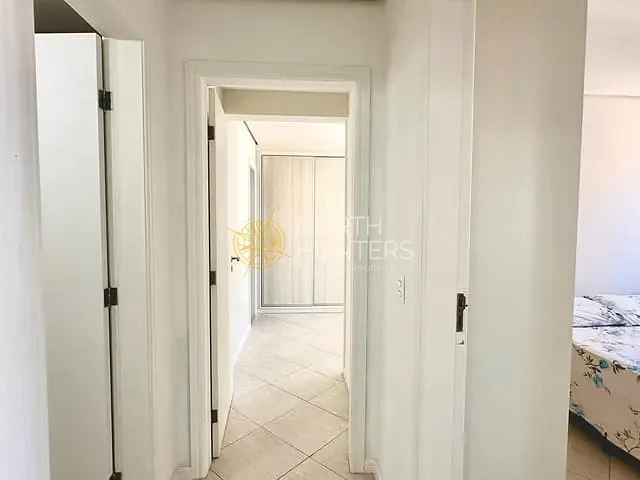 Cobertura / Penthouse com 165m² 3 quartos e 3 banheiros, à venda ou para alugar, no bairro Jurerê Internacional em Florianópolis