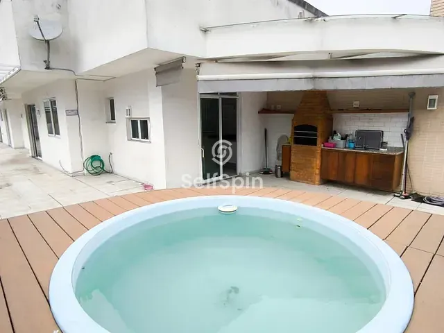 Cobertura / Penthouse 3 quartos e 3 banheiros, para alugar, no bairro Santa Rosa em Niterói