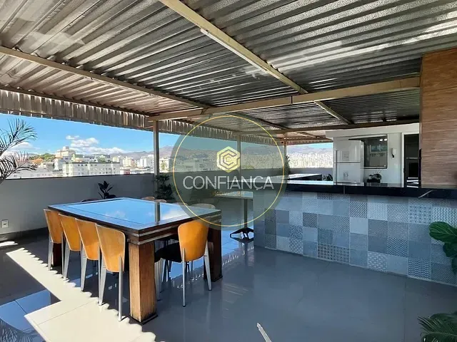 Cobertura / Penthouse 4 quartos e 3 banheiros, à venda, no bairro Sagrada Família em Belo Horizonte