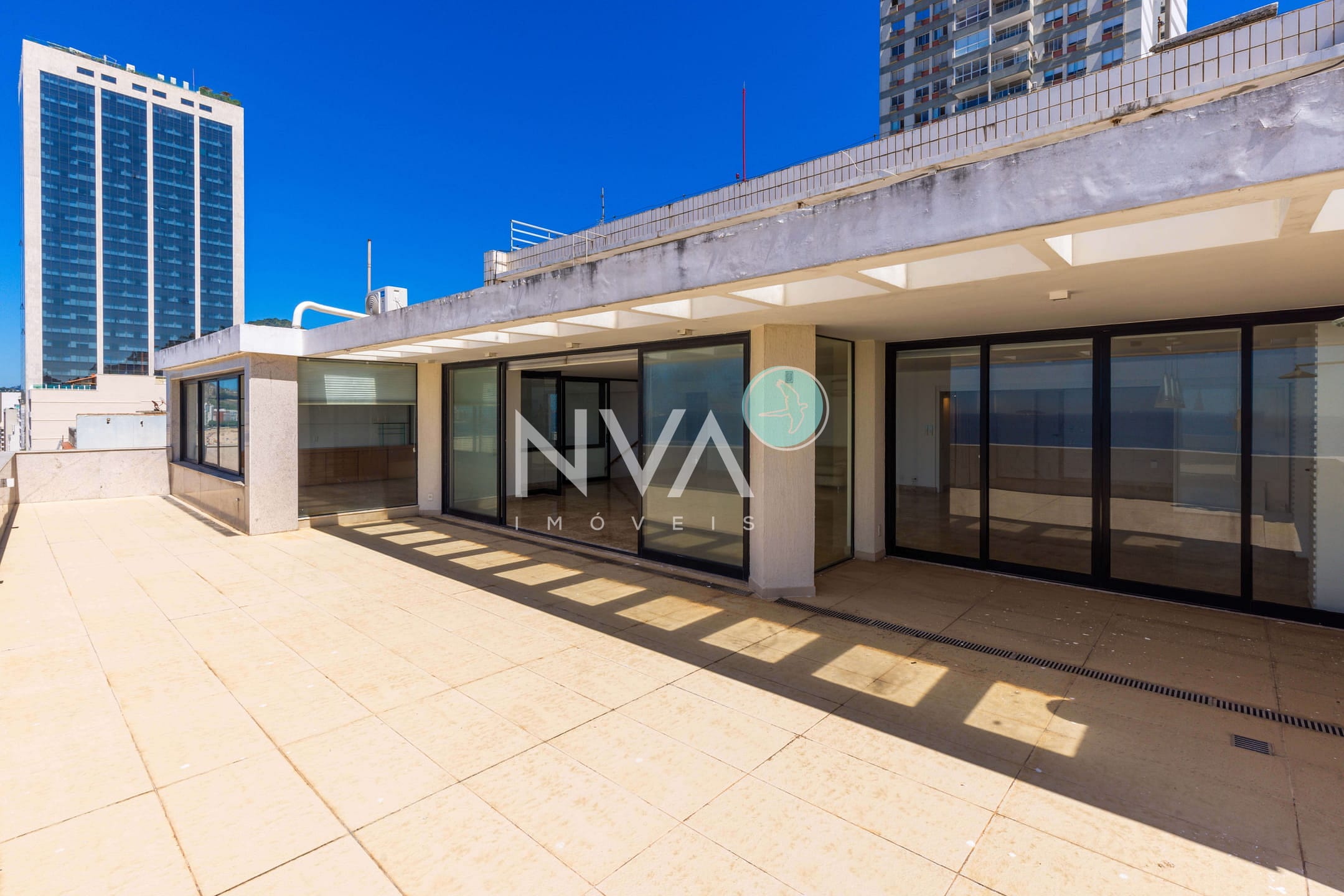 Cobertura para alugar com 3 quartos, 653m² - Foto 23