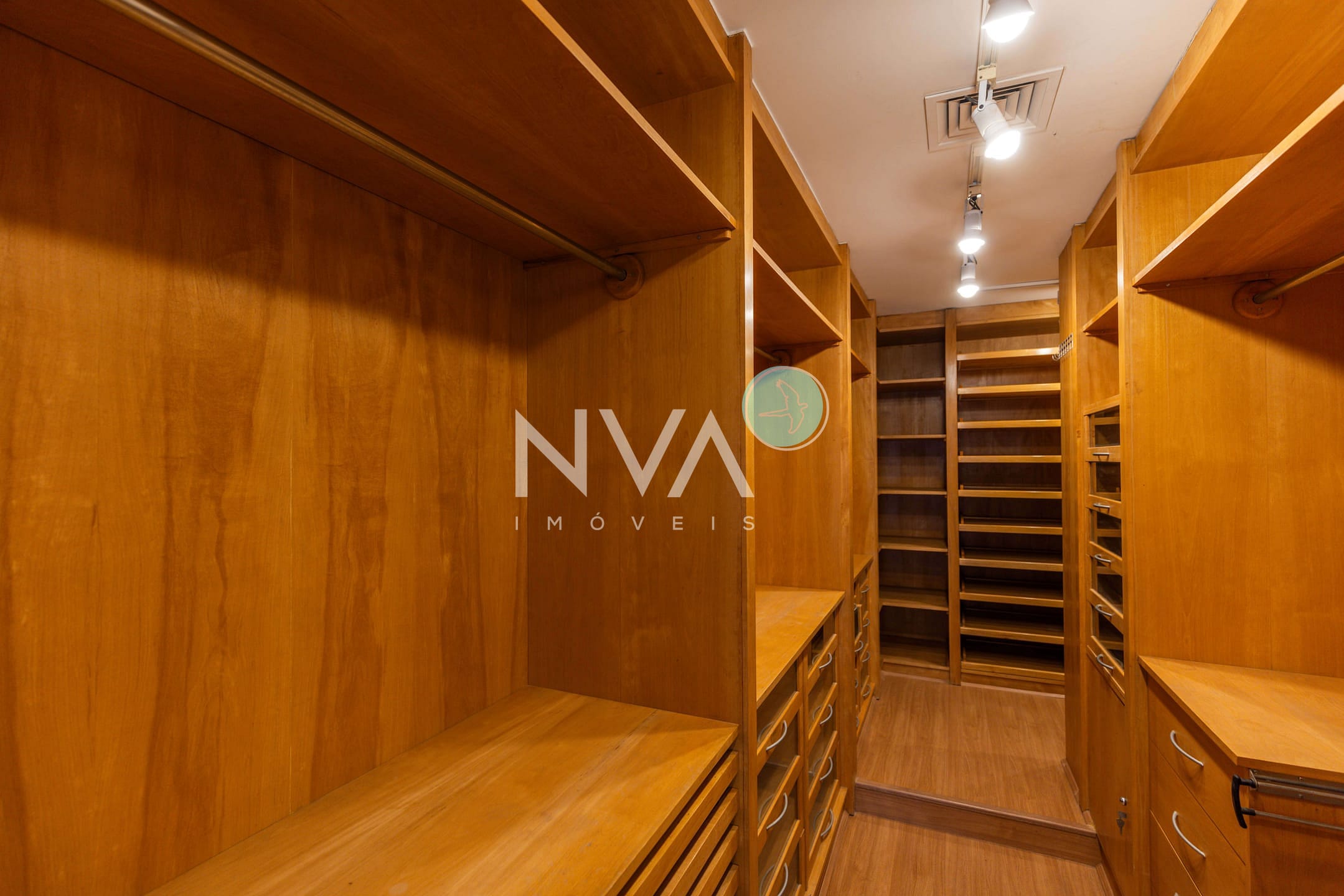 Cobertura para alugar com 3 quartos, 653m² - Foto 39