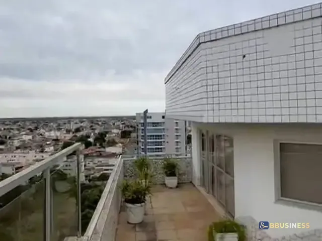 Cobertura / Penthouse 4 quartos e 5 banheiros, à venda, no bairro Centro em Campos dos Goytacazes
