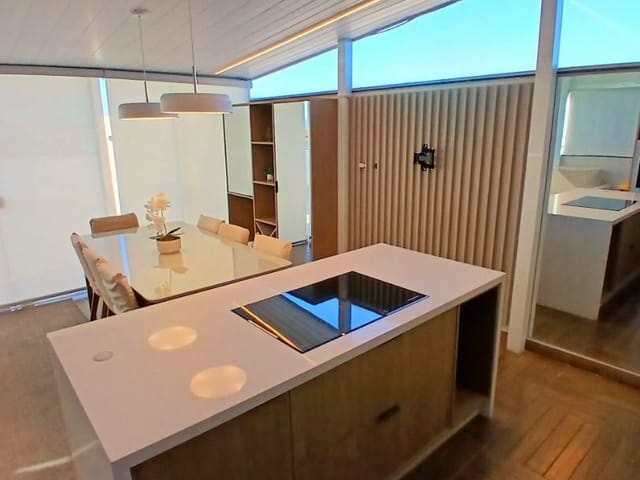 Cobertura / Penthouse com 140m² 3 quartos e 2 banheiros, à venda, no bairro Jardim Mariléa em Rio das Ostras