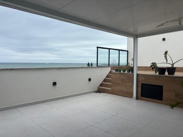 Cobertura / Penthouse com 172m² 3 quartos e 3 banheiros, à venda, no bairro Costazul em Rio das Ostras