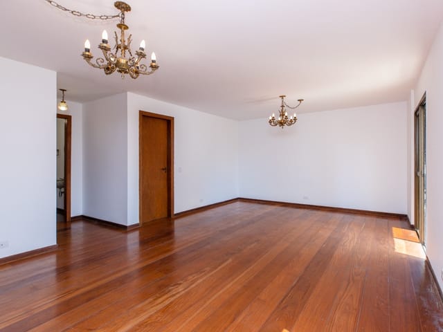 Cobertura / Penthouse com 289m² 4 quartos e 5 banheiros, à venda, no bairro Moema em São Paulo