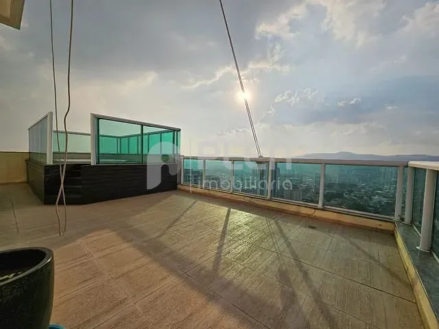 Cobertura / Penthouse 4 quartos e 5 banheiros, à venda, no bairro Santa Teresinha em São Paulo
