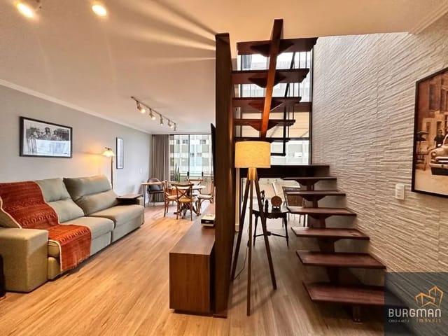 Cobertura / Penthouse 3 quartos e 4 banheiros, à venda, no bairro Champagnat em Curitiba