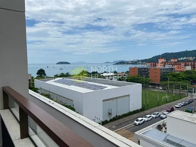 Cobertura / Penthouse com 230m² 3 quartos e 4 banheiros, para alugar, no bairro Jurerê em Florianópolis