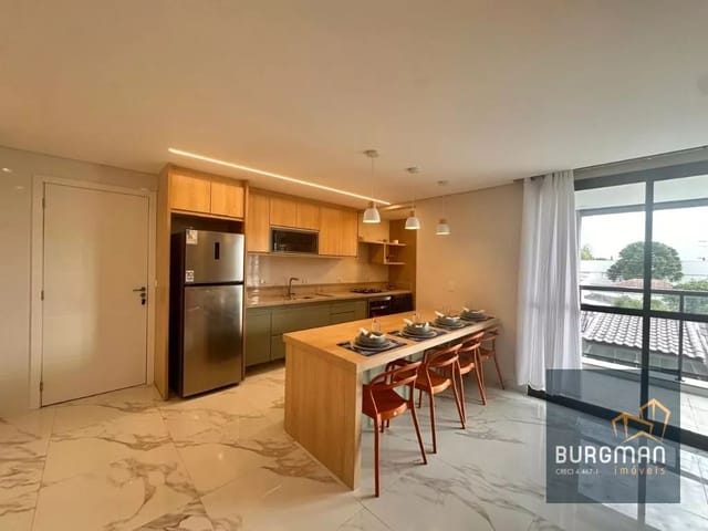 Cobertura / Penthouse 3 quartos e 3 banheiros, para alugar, no bairro Fanny em Curitiba
