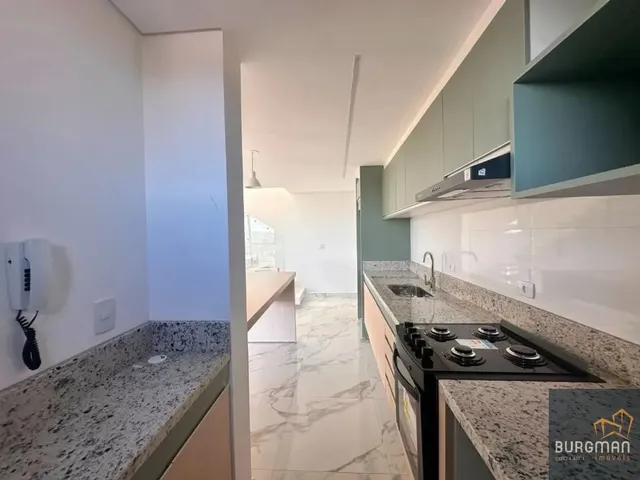 Cobertura / Penthouse 3 quartos e 3 banheiros, para alugar, no bairro Fanny em Curitiba