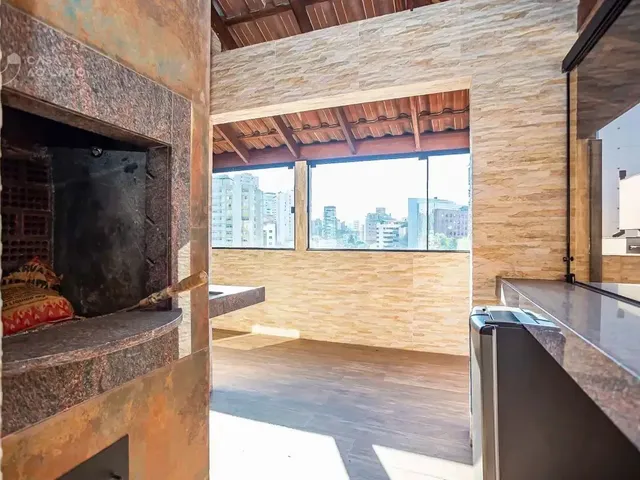 Cobertura / Penthouse 3 quartos e 4 banheiros, à venda, no bairro Centro Cívico em Curitiba