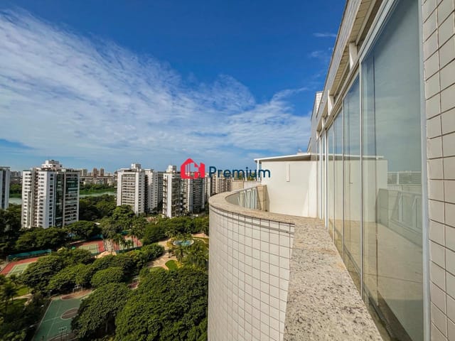 Cobertura / Penthouse 4 quartos e 7 banheiros, para alugar, no bairro Barra da Tijuca em Rio de Janeiro