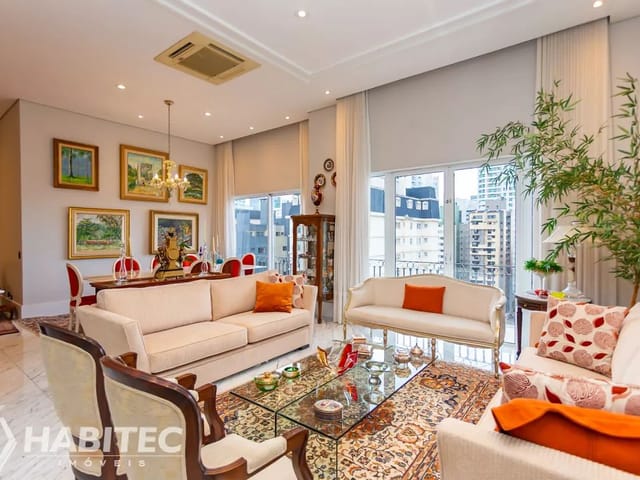 Cobertura / Penthouse 4 quartos e 6 banheiros, à venda, no bairro Batel em Curitiba