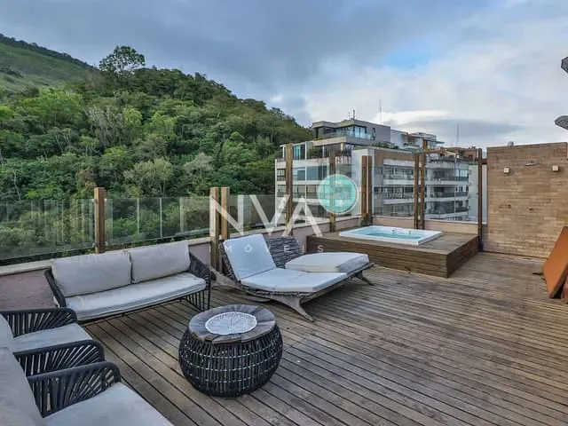 Cobertura / Penthouse com 488m² 4 quartos e 5 banheiros, à venda, no bairro Lagoa em Rio de Janeiro