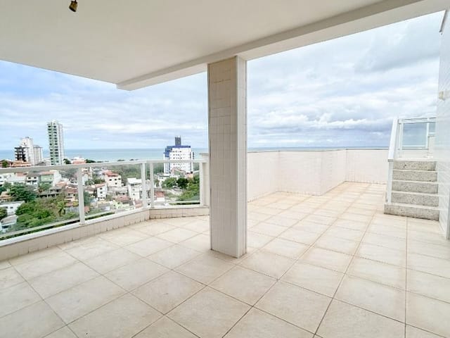 Cobertura / Penthouse 3 quartos e 3 banheiros, à venda, no bairro Novo Cavaleiro em Macaé