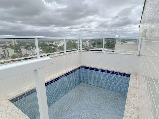Cobertura / Penthouse 3 quartos e 3 banheiros, à venda, no bairro Novo Cavaleiro em Macaé