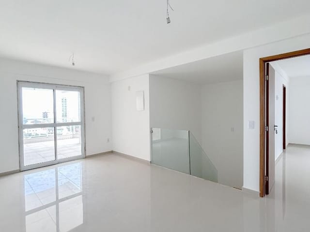 Cobertura / Penthouse 3 quartos e 3 banheiros, à venda, no bairro Novo Cavaleiro em Macaé