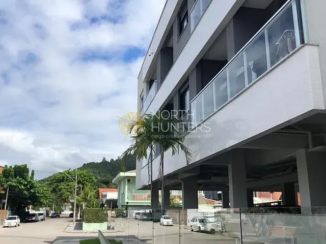 Cobertura / Penthouse com 165m² 2 quartos e 2 banheiros, à venda, no bairro Canasvieiras em Florianópolis