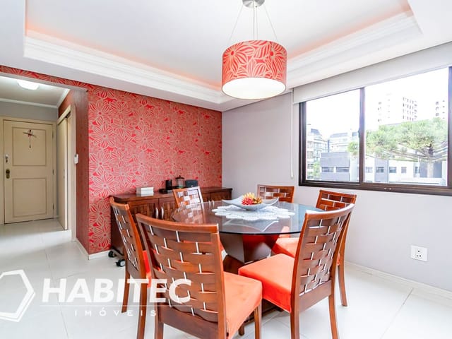 Cobertura / Penthouse 4 quartos e 5 banheiros, à venda, no bairro Cabral em Curitiba