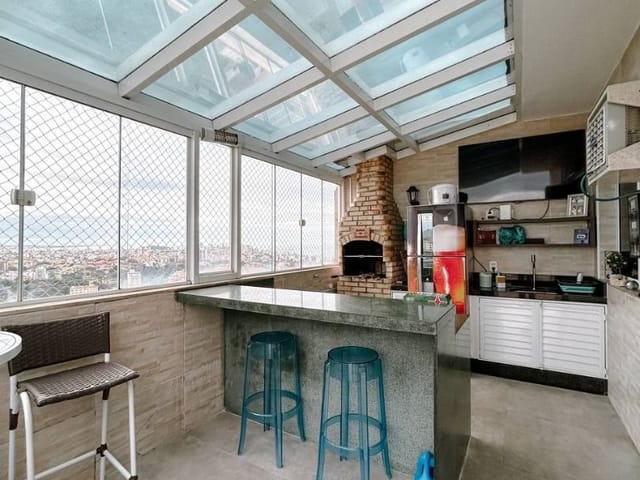 Cobertura / Penthouse 3 quartos e 4 banheiros, à venda, no bairro Glória em Macaé