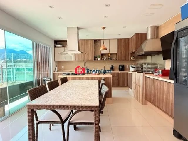 Cobertura / Penthouse 4 quartos e 2 banheiros, à venda, no bairro Barra da Tijuca em Rio de Janeiro