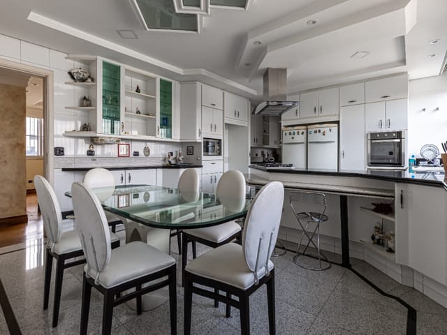 Cobertura / Penthouse com 600m² 5 quartos e 6 banheiros, à venda, no bairro Jardim Paulista em São Paulo