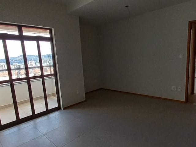 Cobertura / Penthouse 3 quartos e 3 banheiros, à venda, no bairro São Mateus em Juiz de Fora