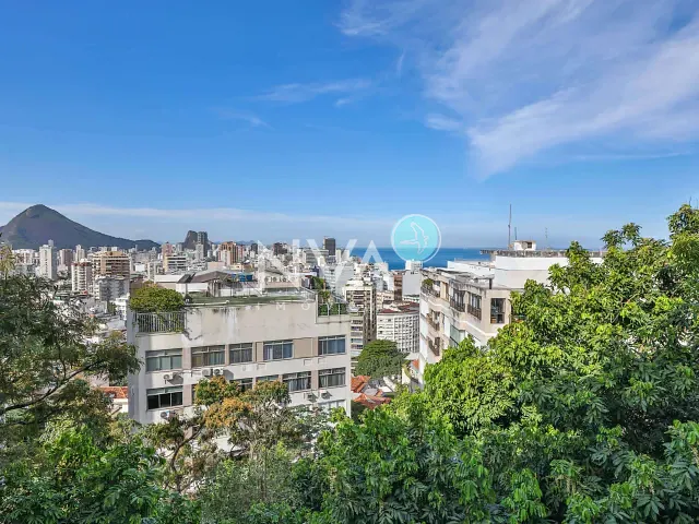 Cobertura / Penthouse com 244m² 3 quartos e 5 banheiros, à venda, no bairro Leblon em Rio de Janeiro