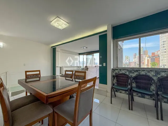 Cobertura / Penthouse 2 quartos e 2 banheiros, à venda, no bairro Centro em Novo Hamburgo