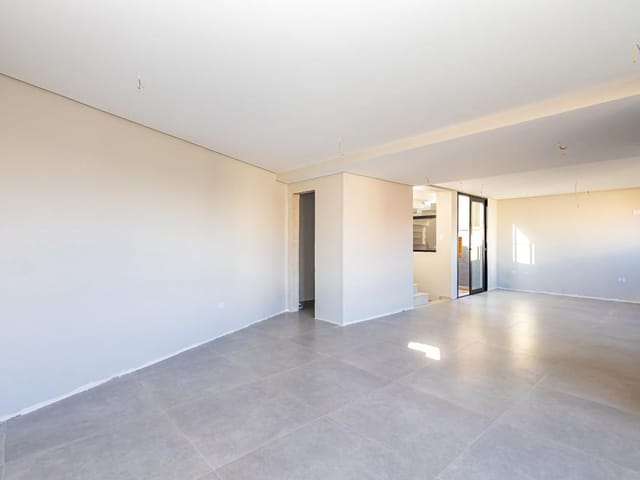 Sobrado 3 quartos e 5 banheiros, à venda, no bairro Ecoville em Curitiba