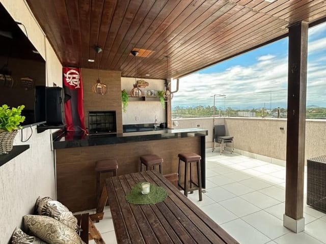 Cobertura / Penthouse com 132m² 3 quartos e 2 banheiros, à venda, no bairro Granja dos Cavaleiros em Macaé