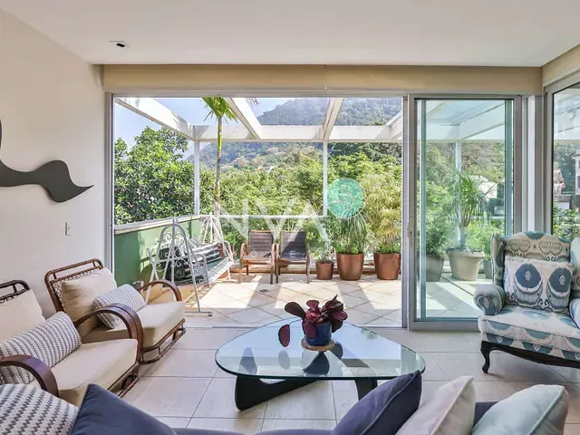 Cobertura / Penthouse com 330m² 4 quartos e 4 banheiros, à venda, no bairro Lagoa em Rio de Janeiro