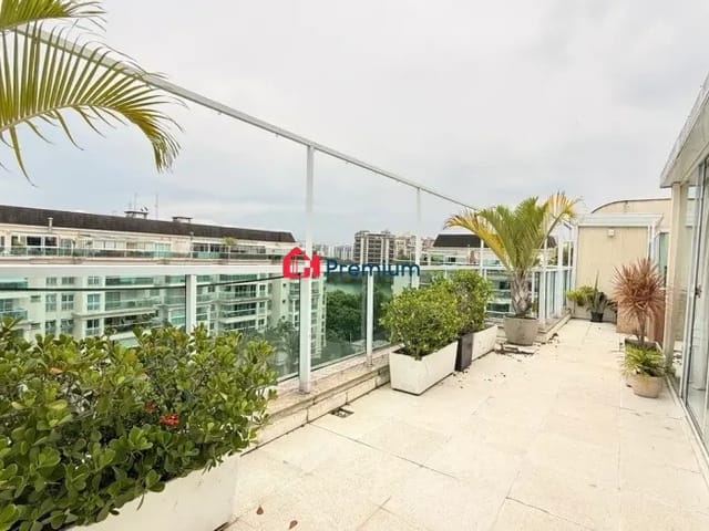 Cobertura / Penthouse 2 quartos e 4 banheiros, à venda ou para alugar, no bairro Barra da Tijuca em Rio de Janeiro