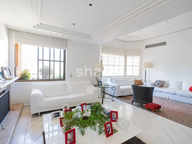 Cobertura / Penthouse com 450m² 4 quartos e 6 banheiros, à venda, no bairro Cerqueira César em São Paulo