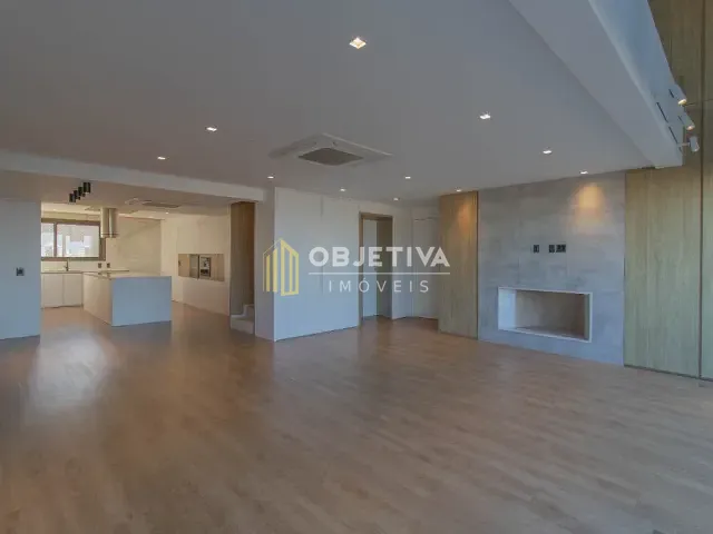 Cobertura / Penthouse 3 quartos e 6 banheiros, à venda ou para alugar, no bairro Boa Vista em Porto Alegre