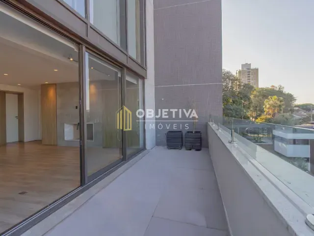 Cobertura / Penthouse 3 quartos e 6 banheiros, à venda ou para alugar, no bairro Boa Vista em Porto Alegre