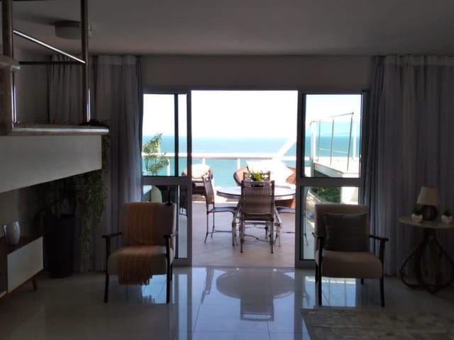Cobertura / Penthouse 3 quartos e 4 banheiros, à venda, no bairro Glória em Macaé